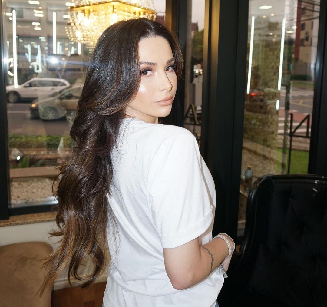 Bruna Gomes, ex de Felipe Neto, é confirmada para o Big Brother de Portugal