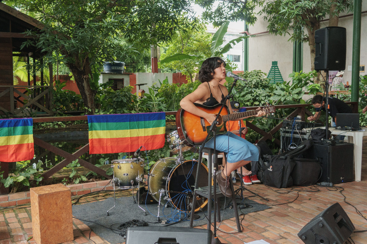Feira da FAS realiza 1ª edição do ano em ritmo de Carnaval