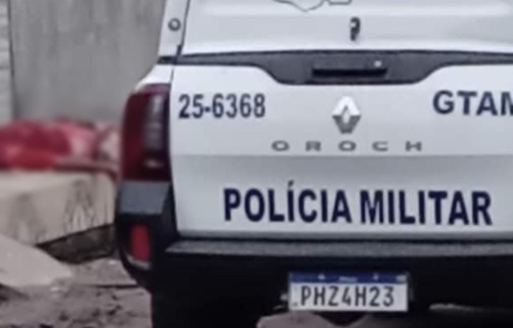 Corpo é encontrado retalhado a facadas em calçada no Amazonas