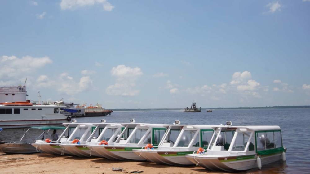 Comunidades ribeirinhas no Amazonas destacam apoio de ambulanchas 