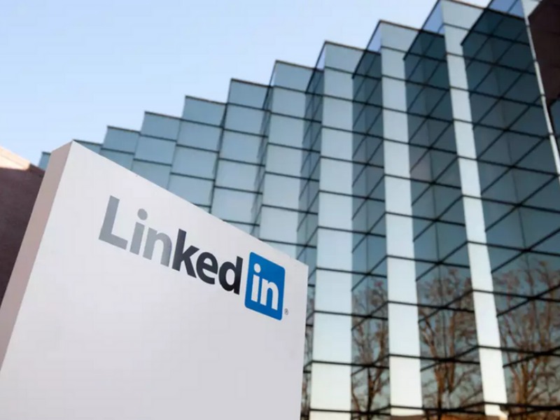 Linkedin é acionado para explicar exclusão de vaga para negros