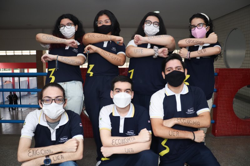 Alunos do Sesc comemoram aprovação em vestibulares nacionais