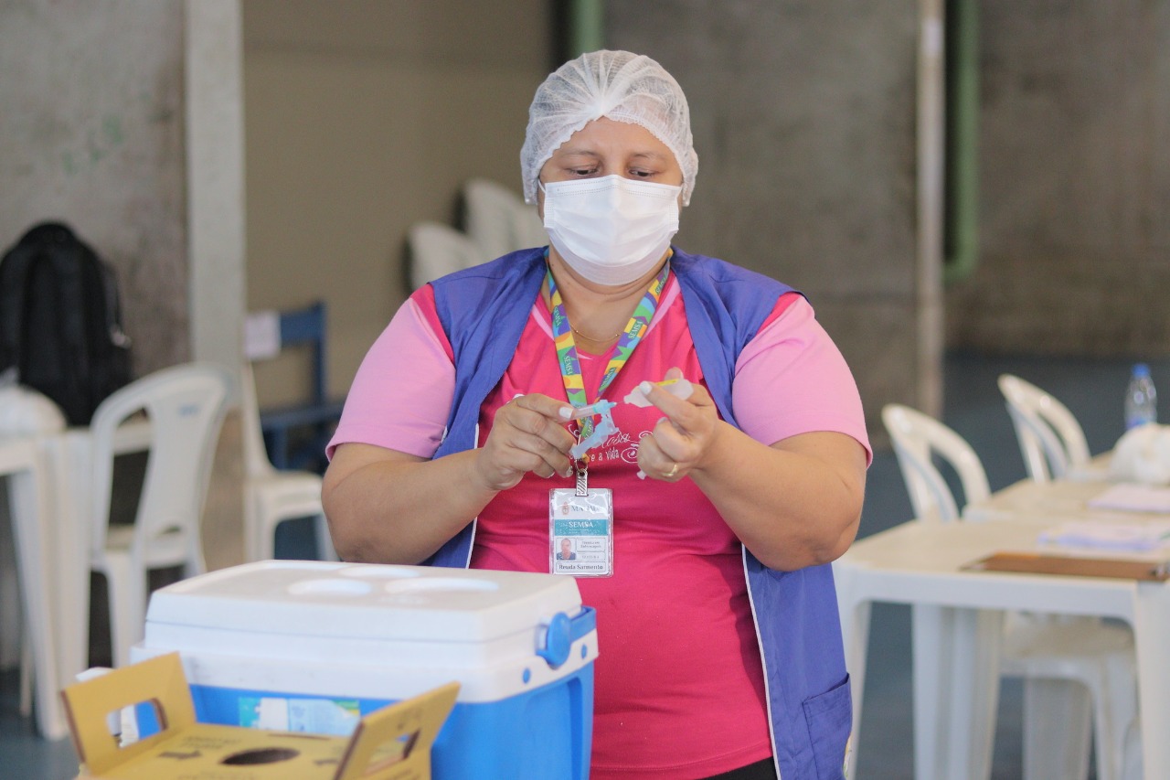Manaus terá 52 postos de vacinação contra a covid-19 nesta semana