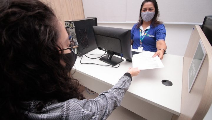 Sine Manaus oferta 230 vagas de emprego nesta quarta