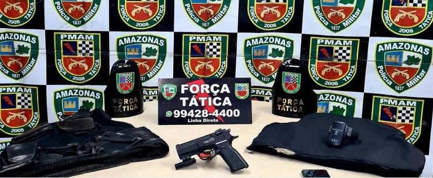 Homem é preso com pistola, colete balístico e mira laser em Manaus 