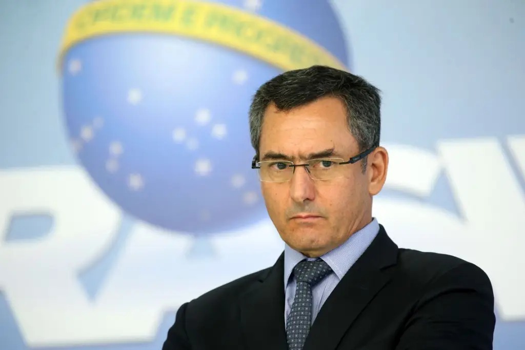 Morre aos 56 anos, ex-ministro da Fazenda Eduardo Guardia