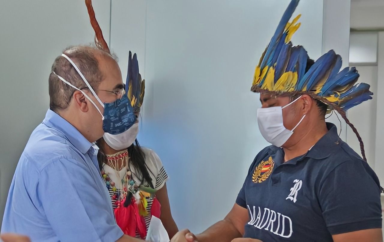 Ricardo Nicolau assegura recursos para indígenas do Amazonas