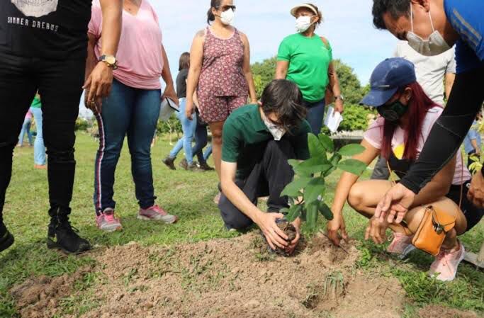 Projeto de Amom Mandel atinge marca de 5 mil árvores plantadas em Manaus 
