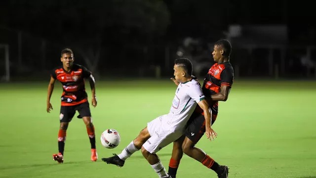Vitória bate o Manaus e encerra jejum na Série C do Brasileirão