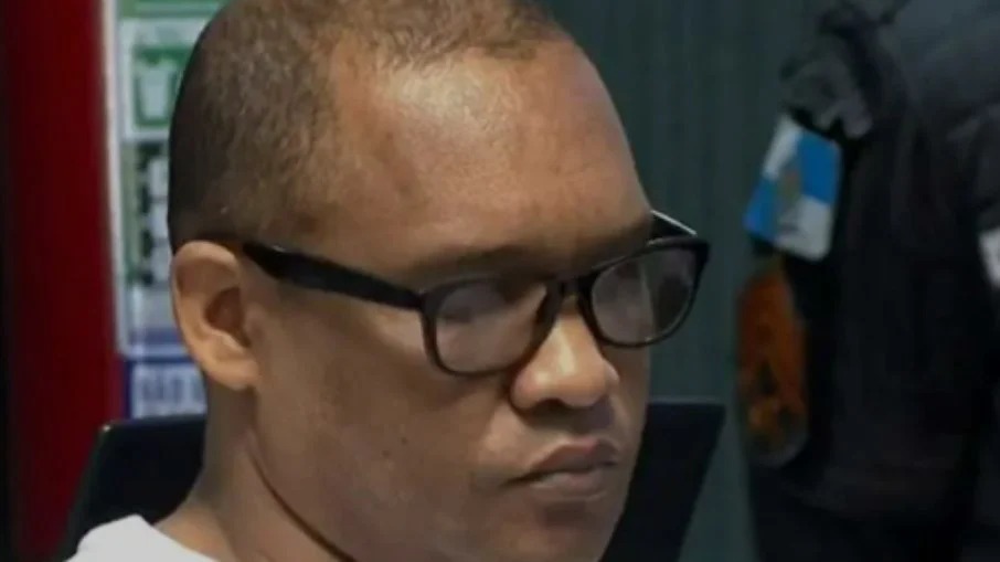 Filho de Flordelis ganha liberdade condicional e sai da cadeia