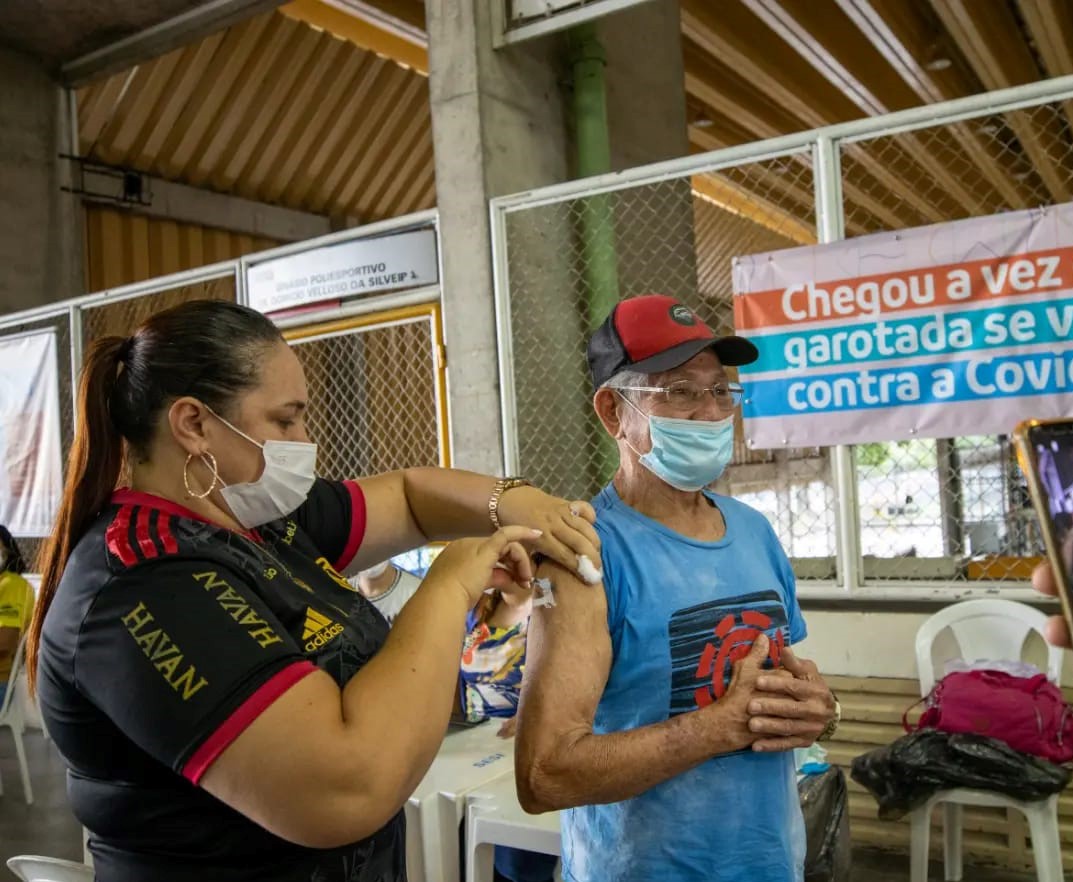 Não vacinados são maioria dos internados com Covid em Manaus 