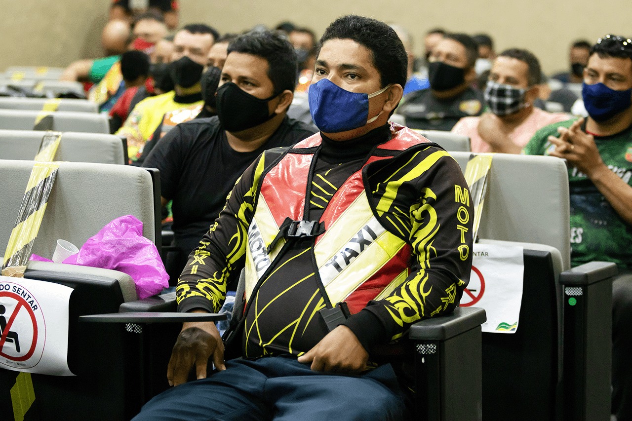 Projeto 'Motociclista Legal' abre inscrições em 43 municípios do Amazonas