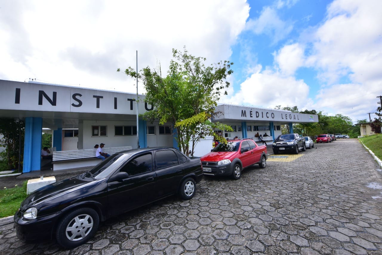 IML divulga nomes de quatro corpos não reclamados por familiares em Manaus 