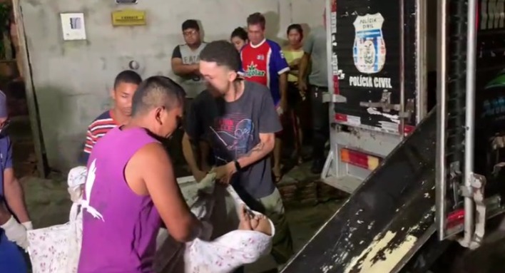 Homem é morto por companheira com facada no peito em Manaus 