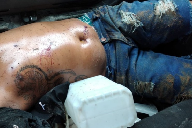 Homem é encontrado morto dentro de carro de app no ramal do Pau Rosa