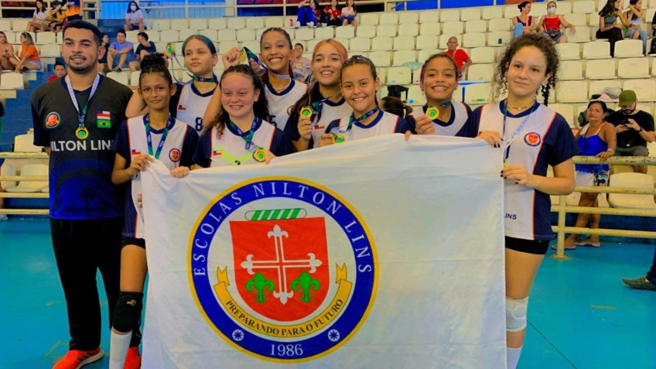 Alunos da Nilton Lins conquistam cinco vagas para torneio nacional escolar