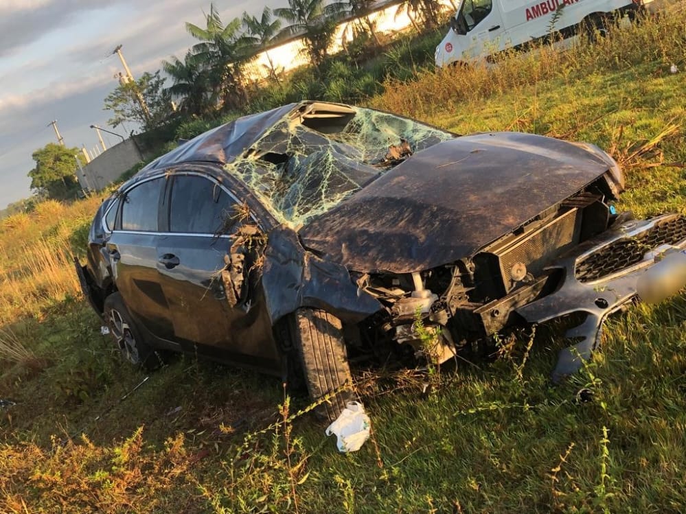 Médico fica ferido em acidente grave na rodovia AM-070