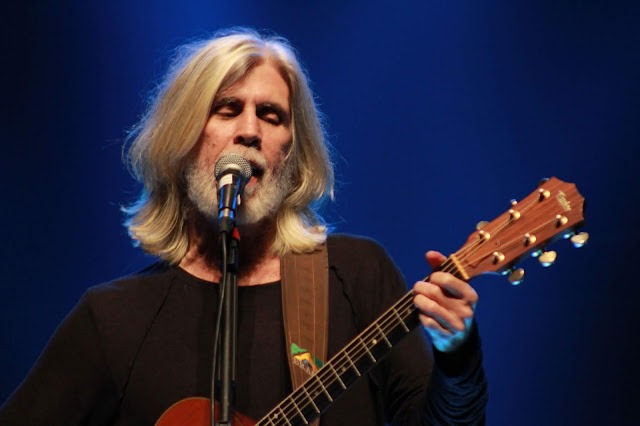 Lembrei de Nós: Oswaldo Montenegro vem a Manaus com nova turnê