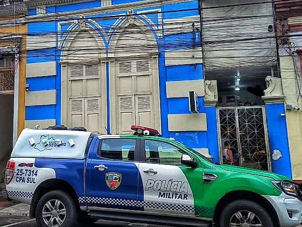 Jovem é assassinado com tiros na cabeça em hotel no Centro de Manaus 
