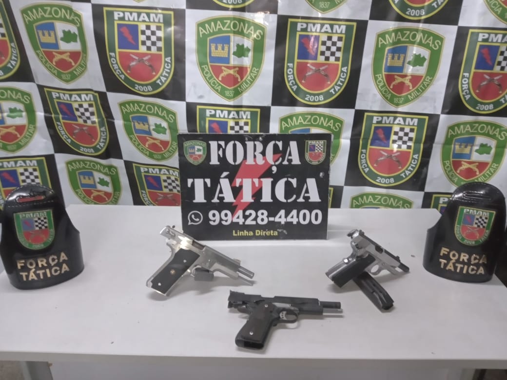 Homem é preso ao ser flagrado com armas em área vermelha em Manaus