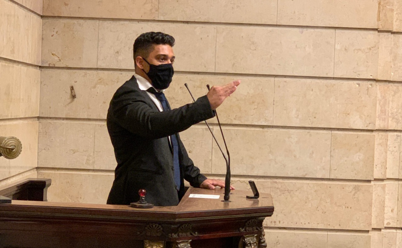 Defesa de Gabriel Monteiro entra com recurso na Câmara Municipal do Rio