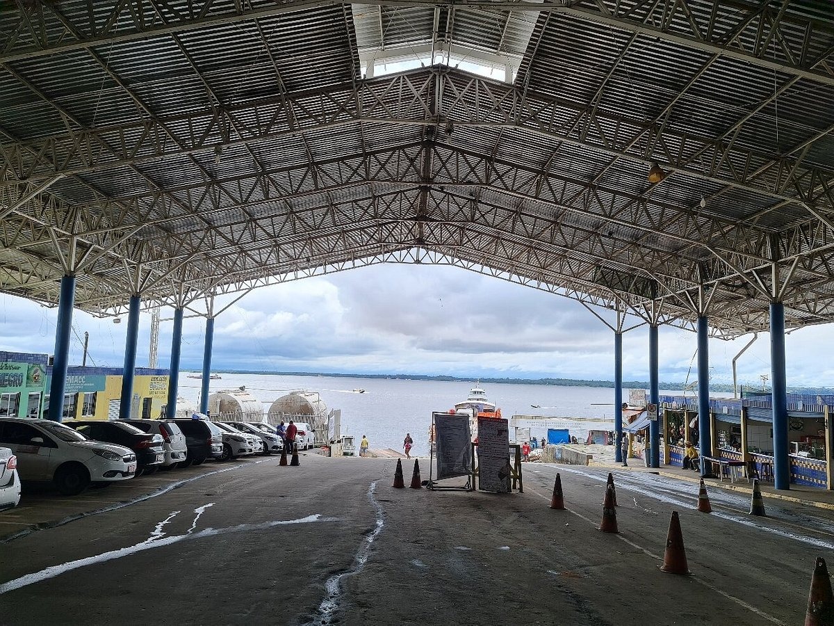 Barco naufraga no Rio Negro e uma pessoa fica desaparecida