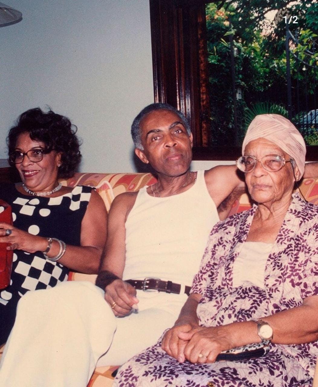 Morre Gildina Gil, irmã caçula do cantor Gilberto Gil