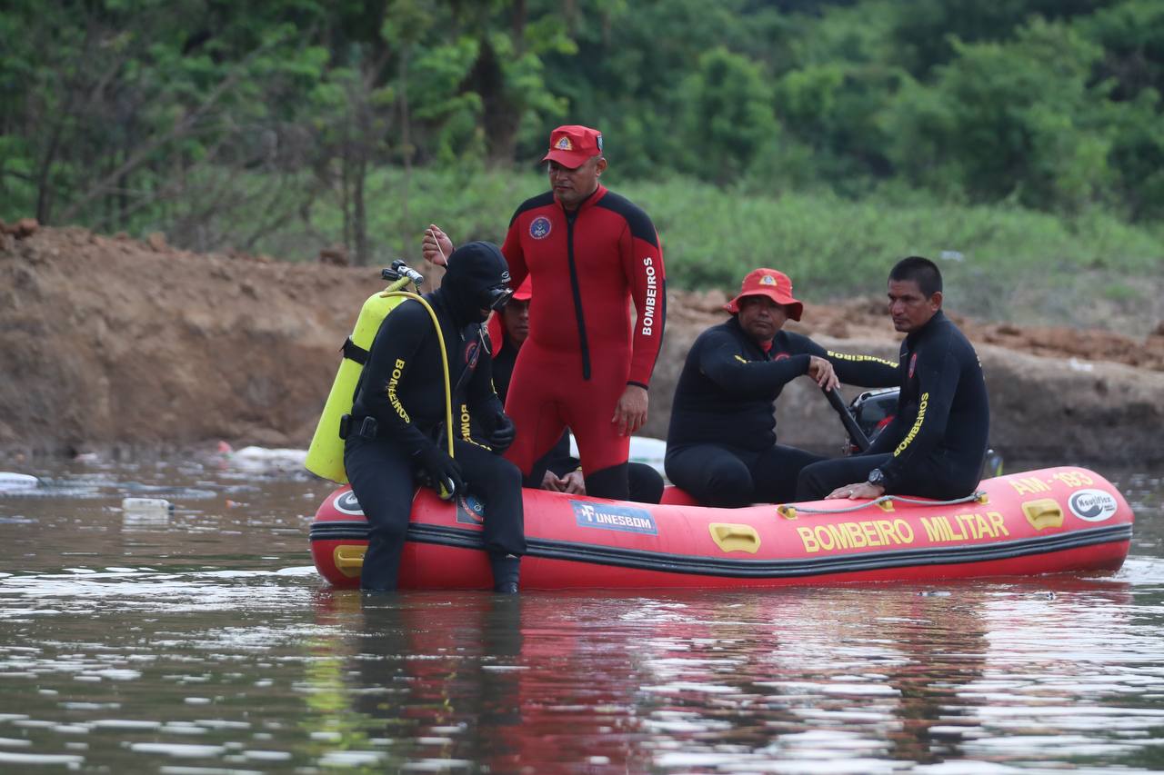 Resgate de vítimas do desabamento de ponte entra no 5°dia no Amazonas