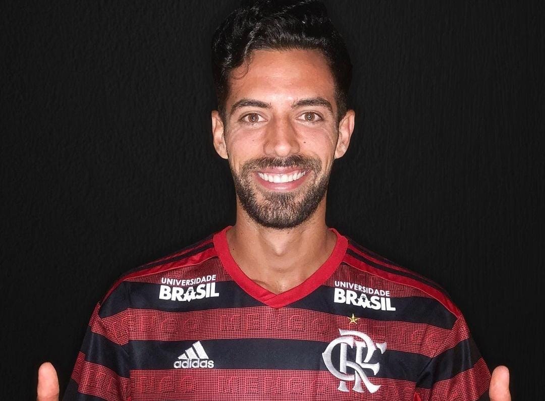Ex-Flamengo Pablo Marí e mais 5 foram feridos em atentado no Carrefour; Um morreu