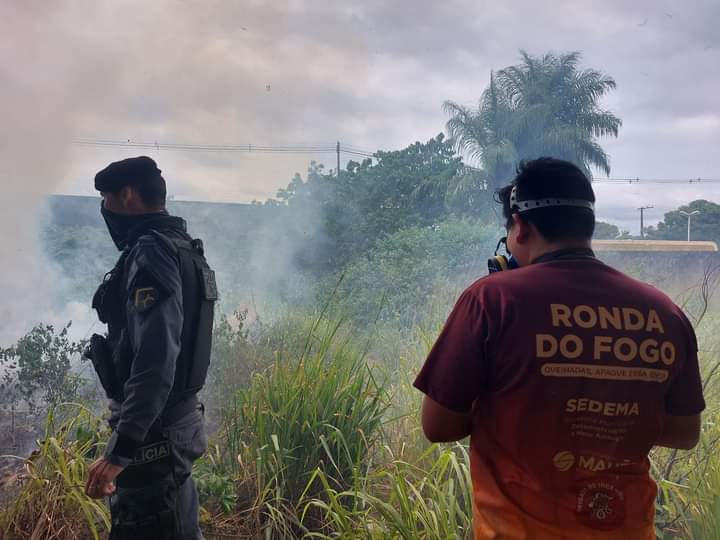 Crianças ateiam fogo em colchão e causam incêndio durante brincadeira no Amazonas