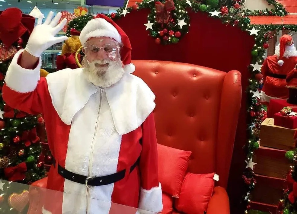 Papai Noel de shopping morre após passar mal durante evento