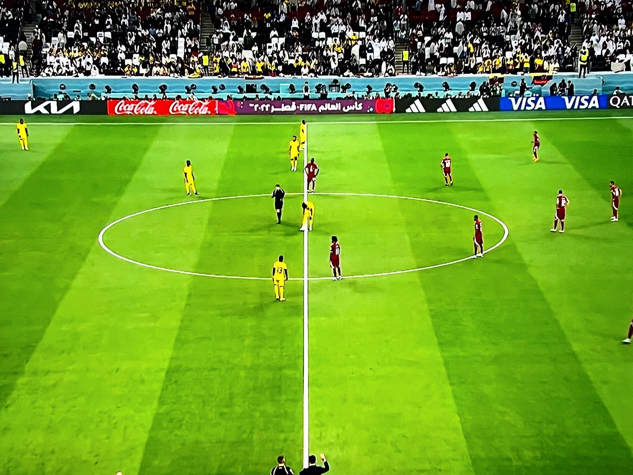 Qatar se torna o primeiro anfitrião a perder o jogo de estreia da Copa