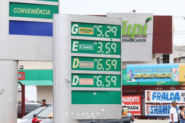 Petrobras anuncia redução nos preços da gasolina e diesel 