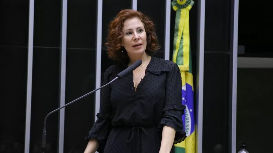 Moraes nega pedido da defesa para reativação das redes sociais de Zambelli