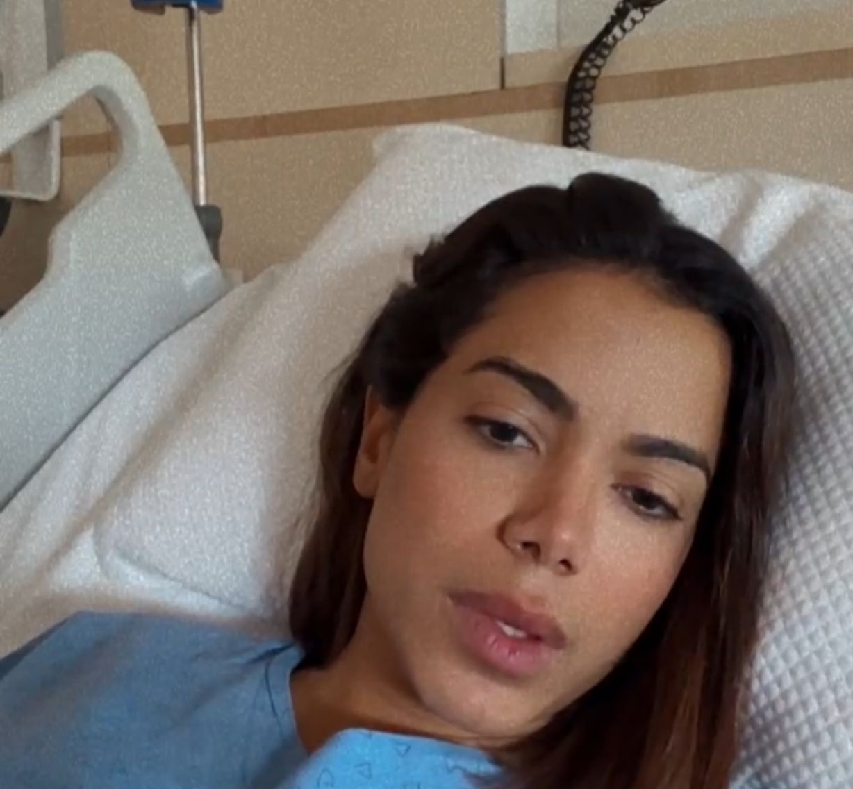 Do hospital, Anitta explica motivo de nova internação
