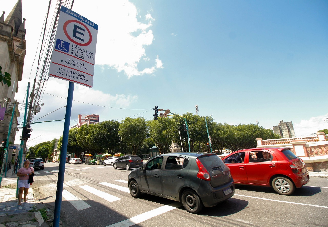 Justiça suspende reajuste do Zona Azul em Manaus