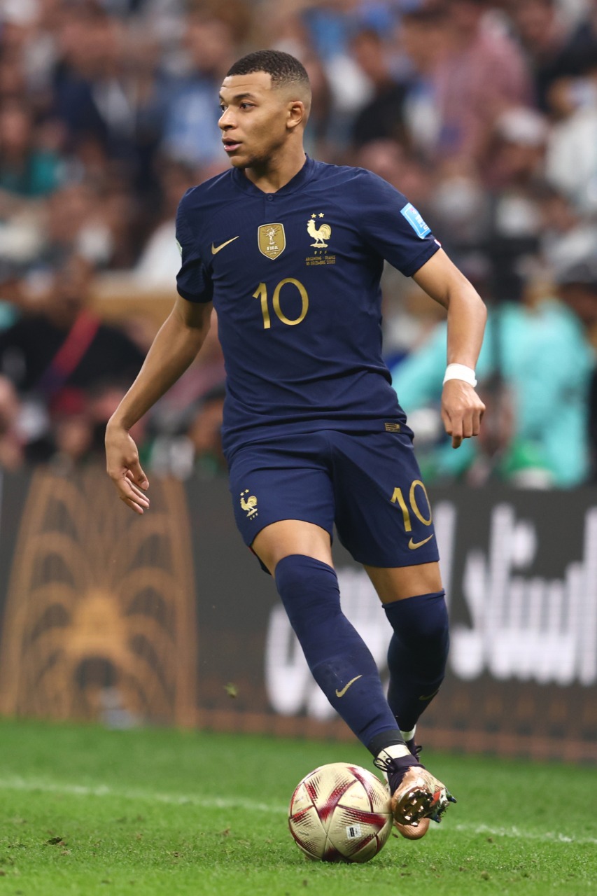 Mbappé é Chuteira de Ouro da Copa, e Martínez é o melhor goleiro