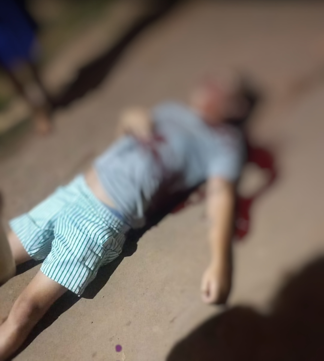 Homem é executado com 11 tiros no meio da rua no Amazonas