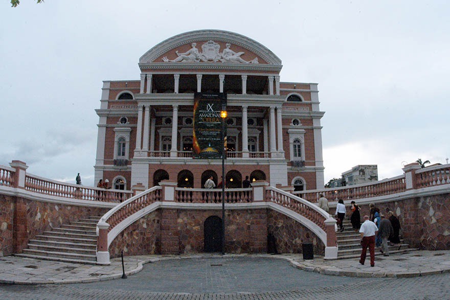 Algumas curiosidades sobre o Teatro Amazonas que vale conhecer