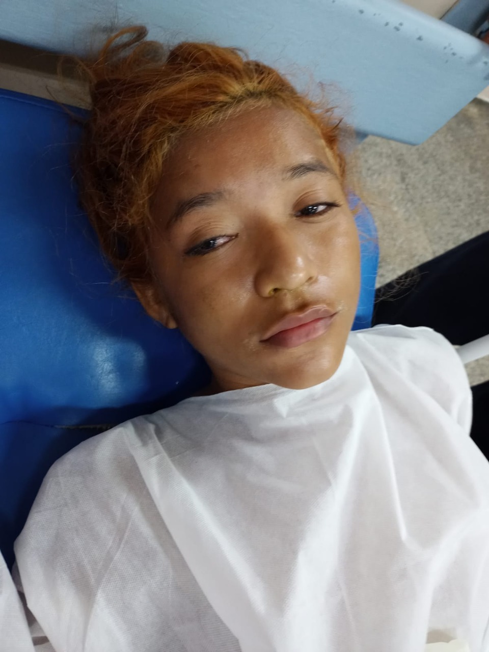 Hospital procura pais de jovem achada desmaiada em rua de Manaus