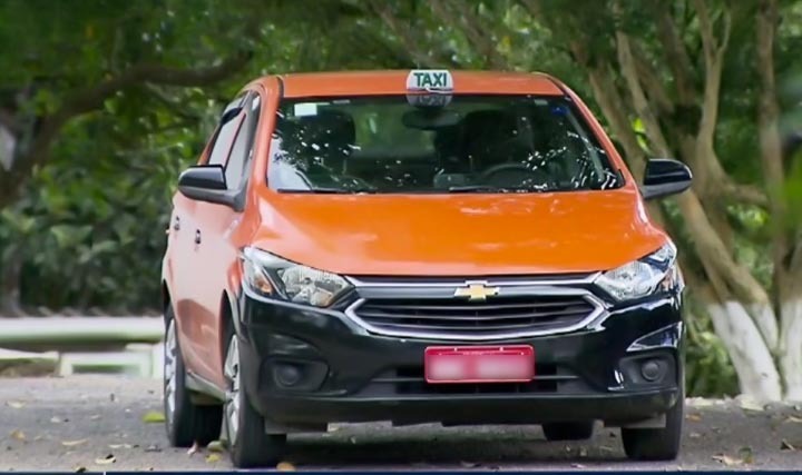 Taxista atropela namorado 4 vezes após briga: 'em alta velocidade'