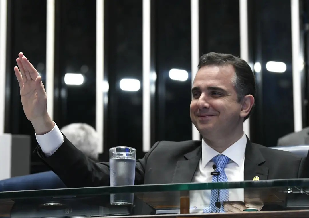 Rodrigo Pacheco é reeleito presidente do Senado