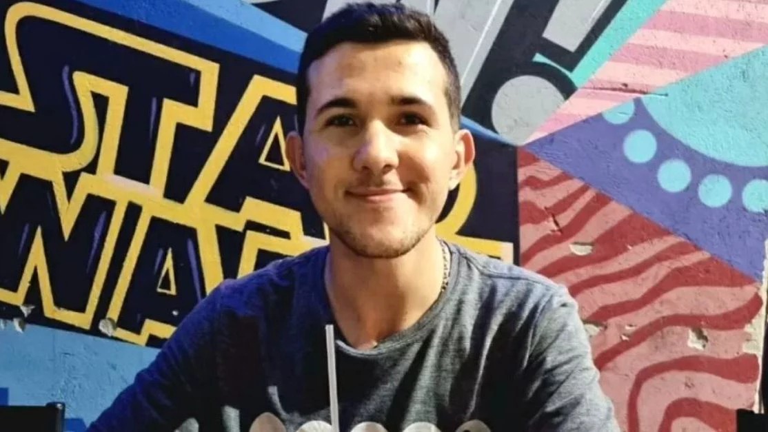 Jovem leva 11 facadas e vai andando até hospital