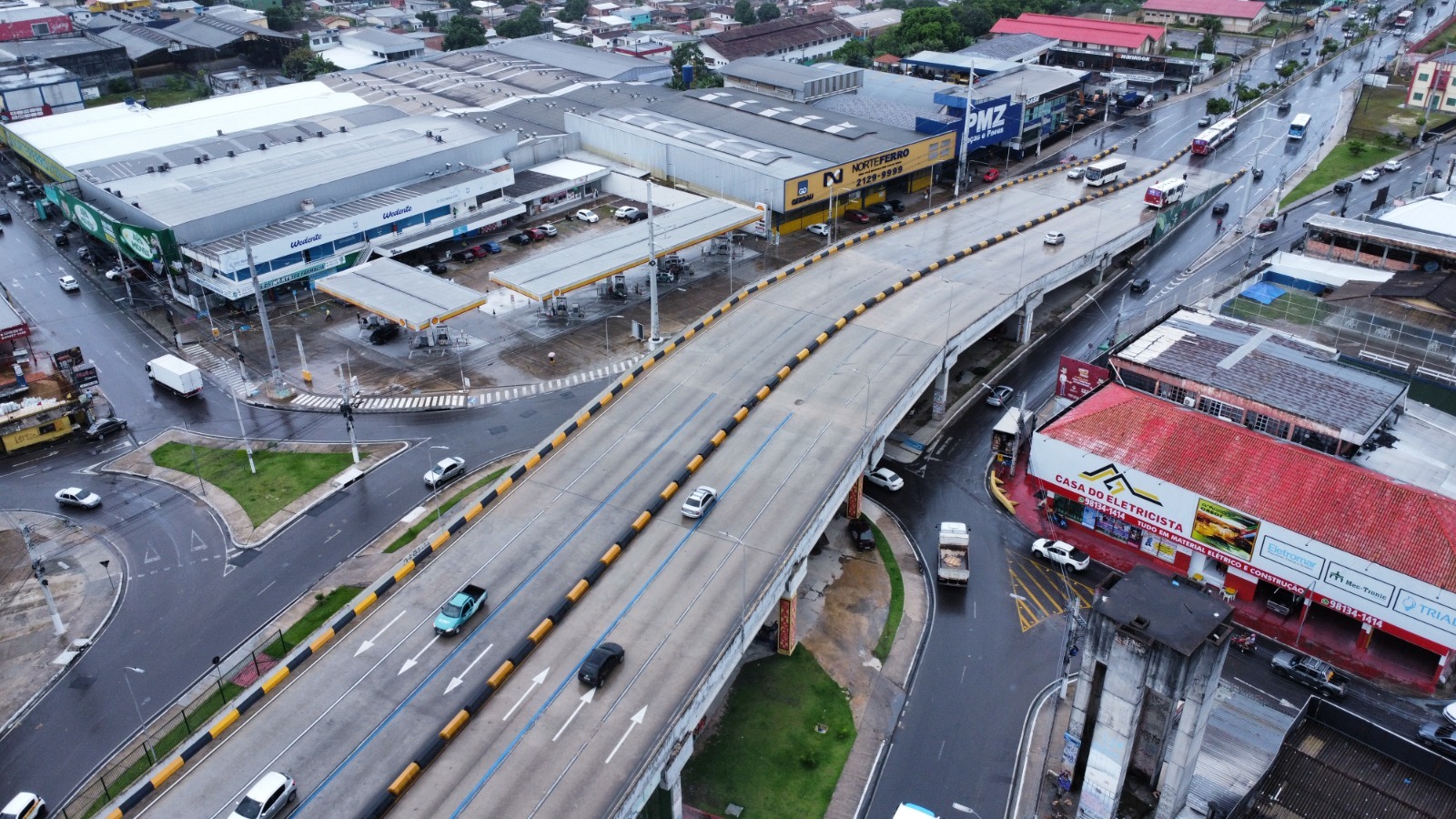 Prefeitura suspende interdição do viaduto do Manoa