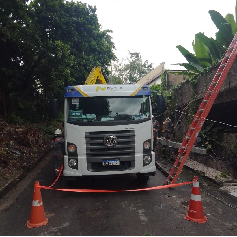 Sete bairros de Manaus e um ramal na BR-174 ficam sem energia nesta quinta-feira