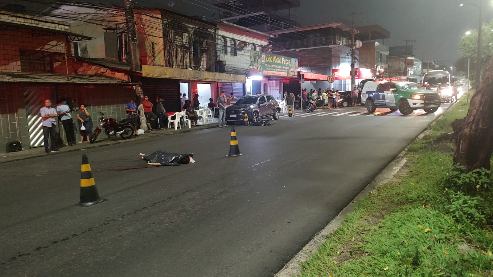 Dois morrem em acidente entre motocicletas em avenida de Manaus; vídeo