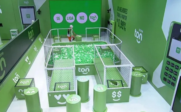 Gabriel Santana leva bronca de Tadeu durante prova no BBB23