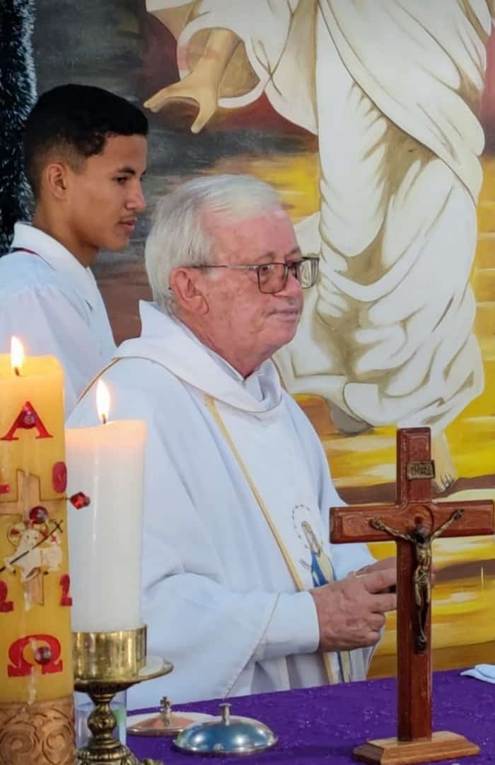Padre não aparece na missa e fiéis o encontram morto no Amazonas