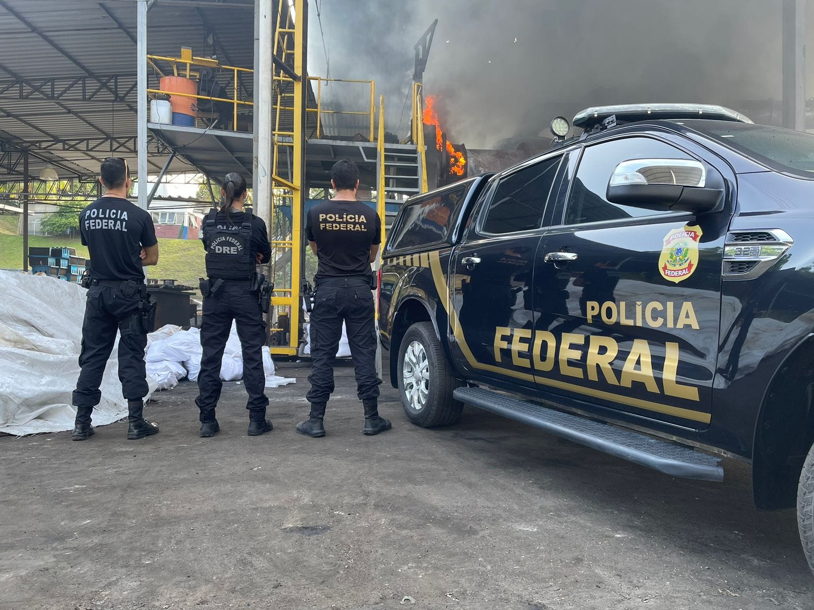 Polícia Federal incinera mais de uma tonelada de drogas em Manaus 