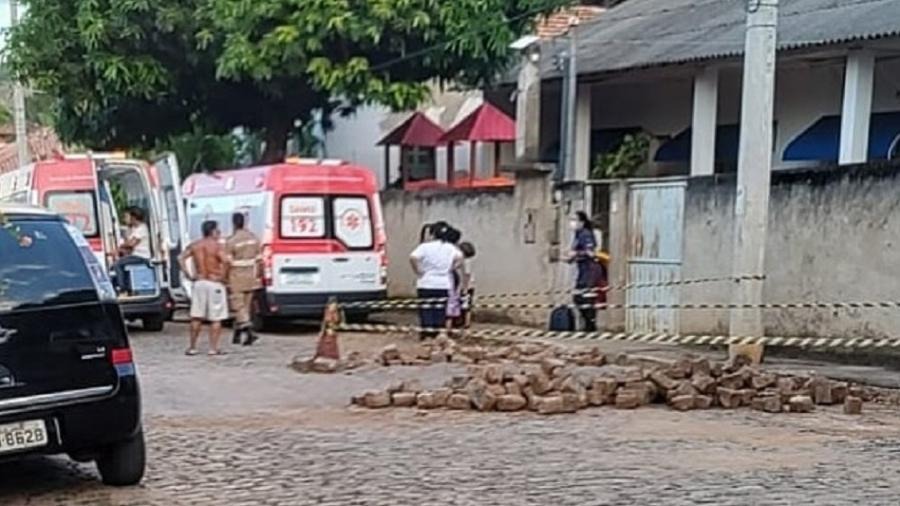 26 estudantes são socorridos após aluno usar spray em sala de aula
